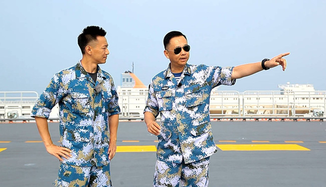 《寻踪英雄路》新闻主播邬烨纬 《寻踪英雄路》新闻主播邬烨纬