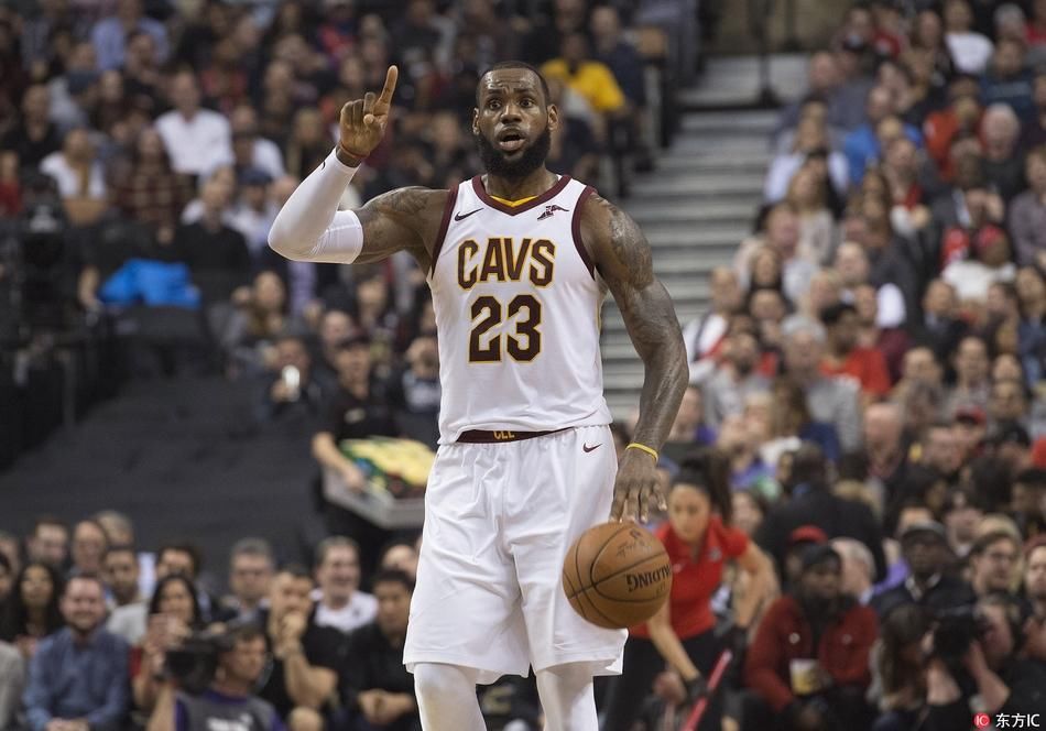 行者,詹姆斯受挑逗,情绪险再度失控,绝杀踩线痛