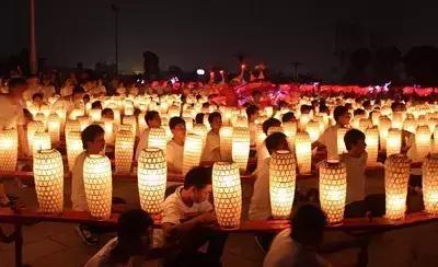 不看后悔!扬州电视台携手北京时间直播中秋