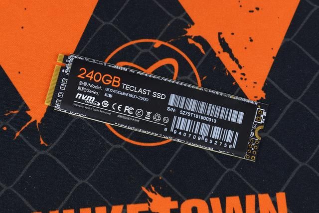 超越SATA四倍速,台电NP800幻影240G固态硬
