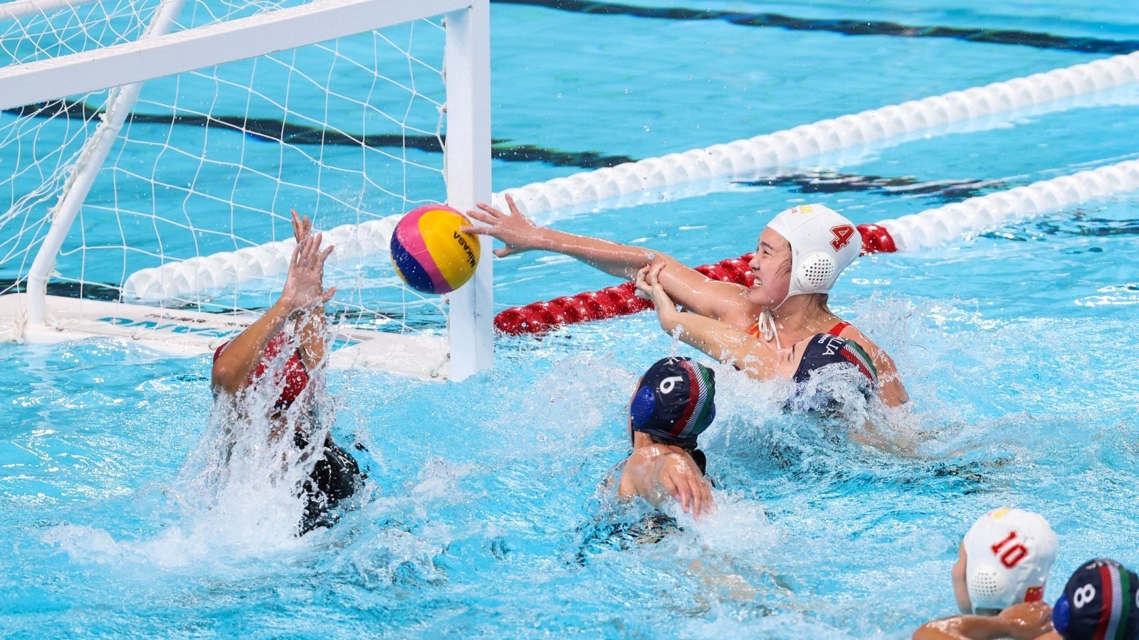 成都大运会丨女子水球项目中国队夺冠 成都大运会丨女子水球项目中国队夺冠