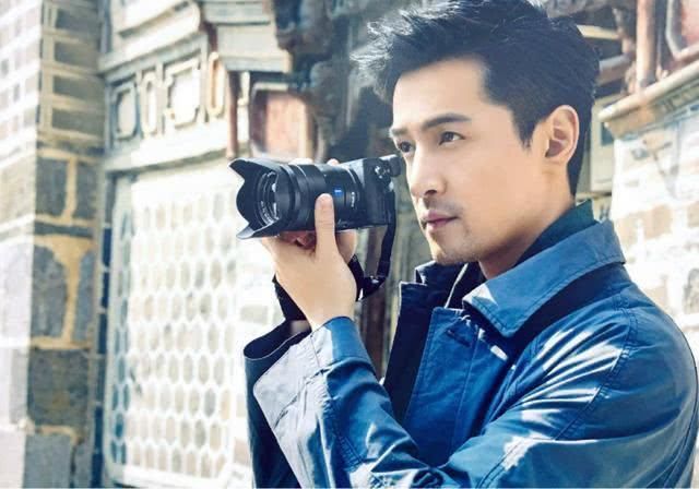 他苦苦等了唐嫣8年,比罗晋帅气有钱,身家上亿