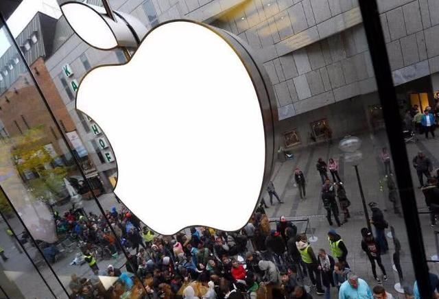 禁售苹果!富士康或将裁员34万中国员工 网友:华