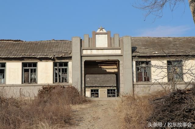 台栖霞有个村把全村的族谱刻在村头,为后代留