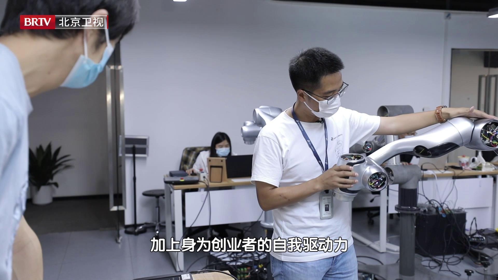 思灵机器人拥有世界领先的力控和力感知技术