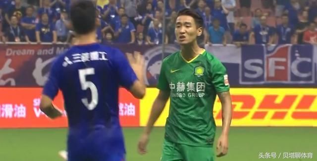 韦世豪微博惨被球迷爆破:四姓家奴想去申花!赌