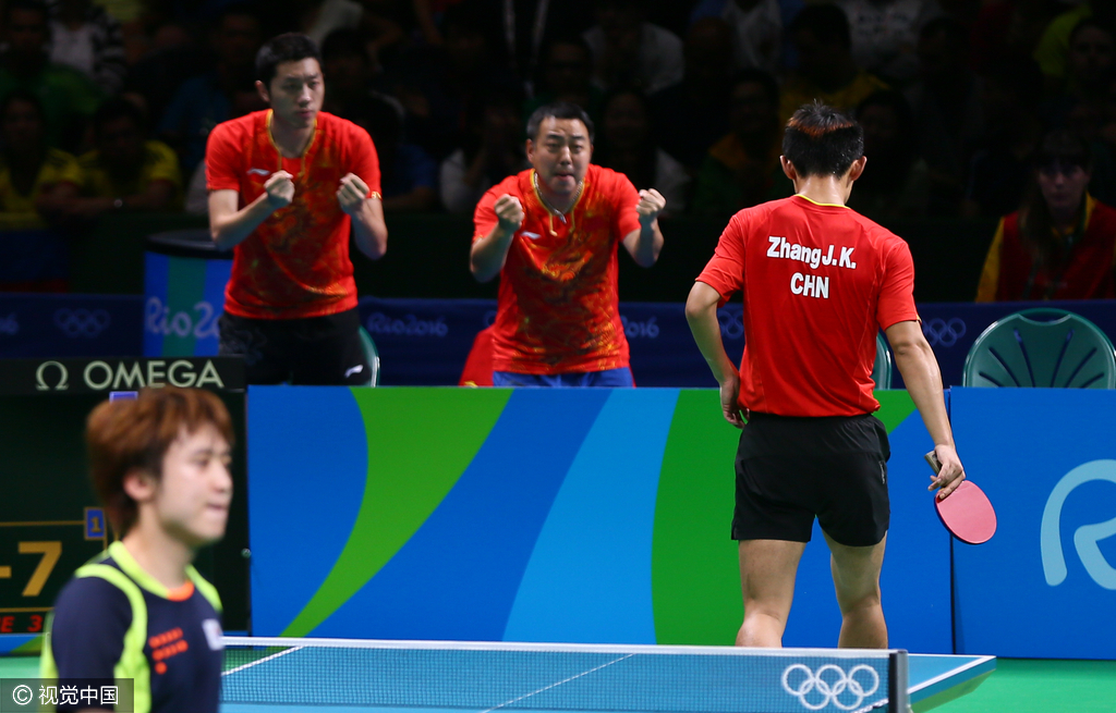 双方你来我往。