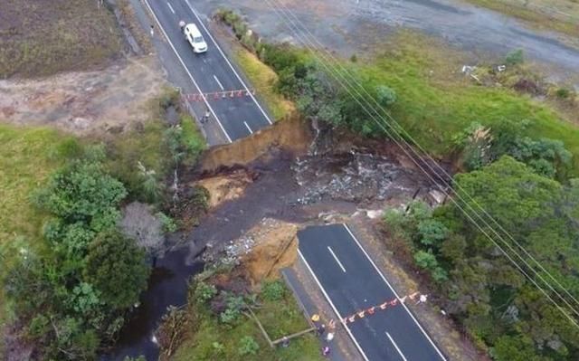 中国驴友日本非法登山被困;移民局严打配偶签