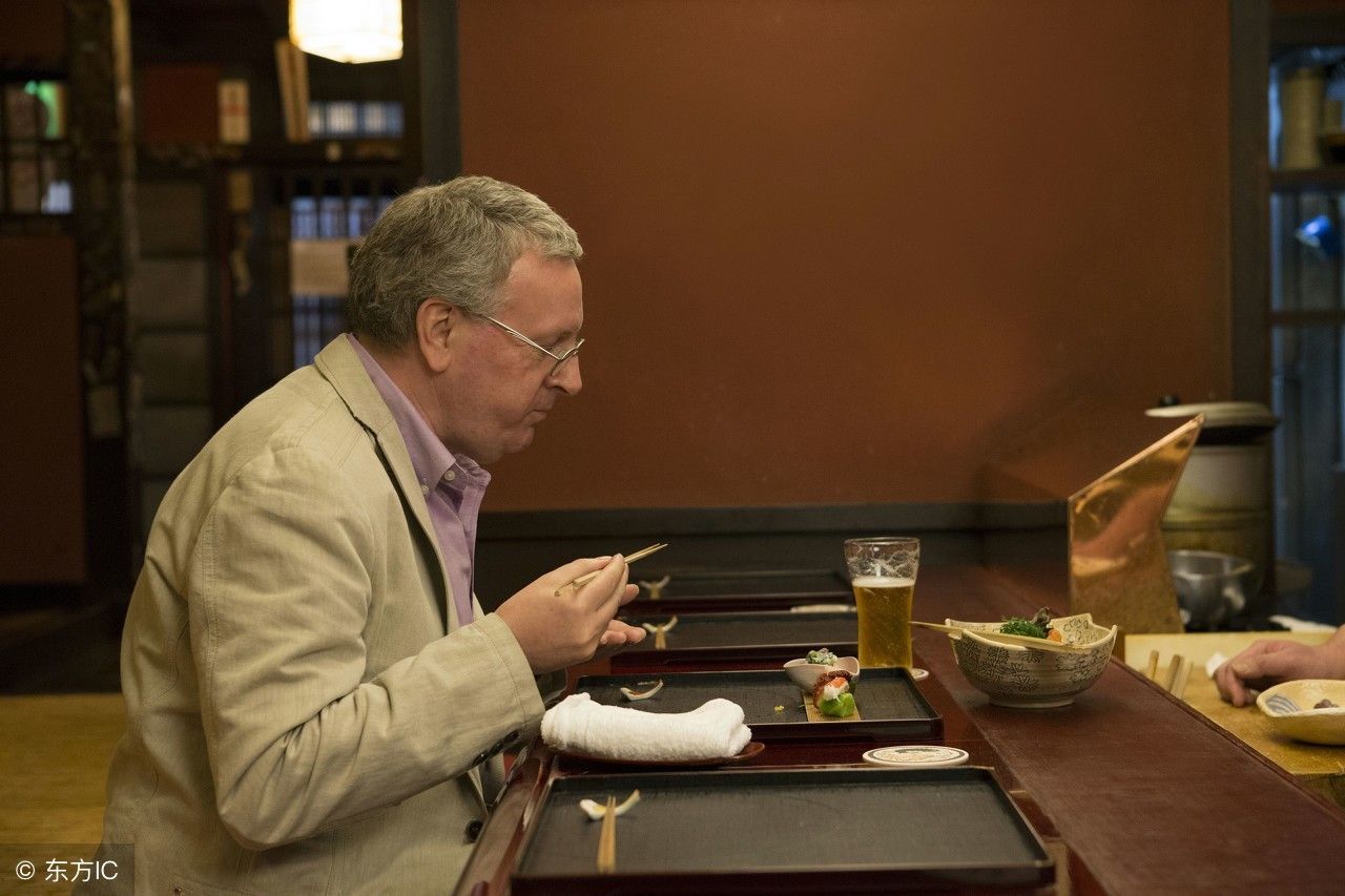 很多食材都是从中国进口,甚至还有中国的大师傅现场教学