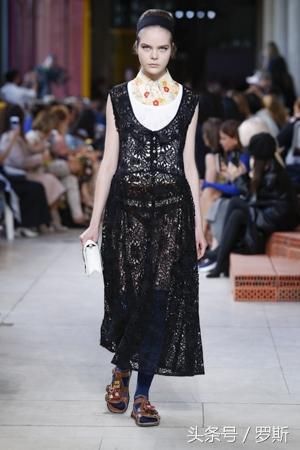 过目难忘的少女--MiuMiu2018春夏高级成衣系列