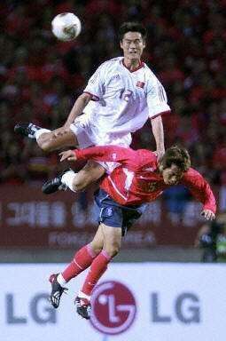 中国足坛历史上的那些强力高中锋, 现在有一个