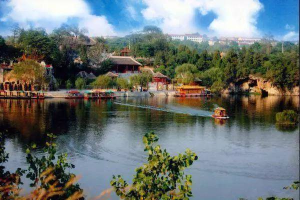 大隗牛肉荷叶饼卷煎新密炒虾尾老城炒面桑家丸子老城酥肉小笼包子密香