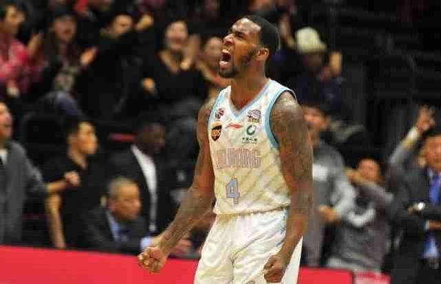 中超球队队名中性化?请先把球衣上的球员名字