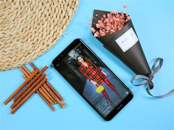 万年麒麟659处理器,不支持5Gwifi和NFC的荣耀