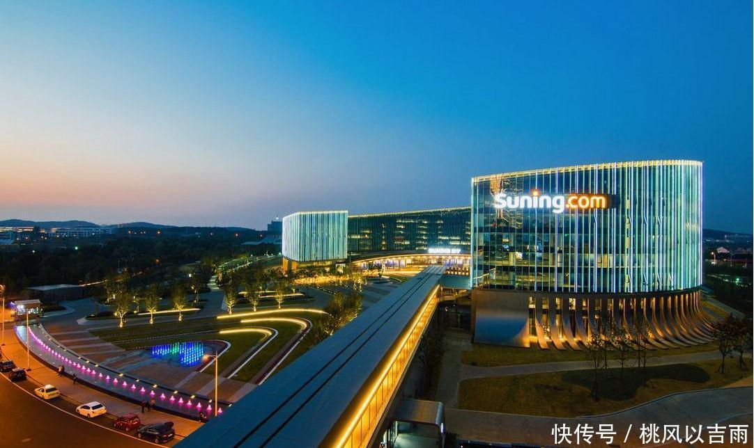 苏宁背后有个大老板他的身价比肩马化腾,年收