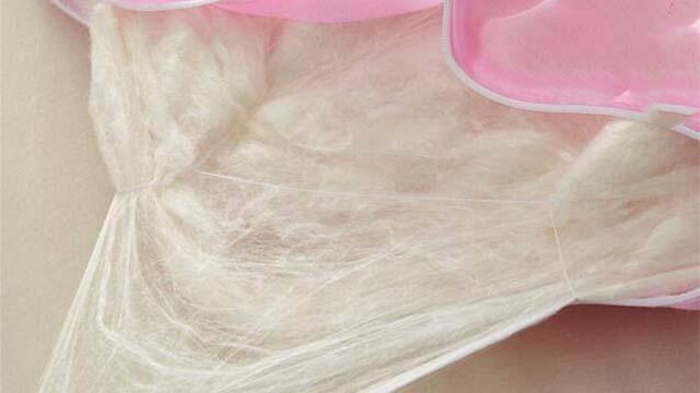 记者追踪调查 假蚕丝被贩卖黑窝点 记者追踪调查 假蚕丝被贩卖黑窝点