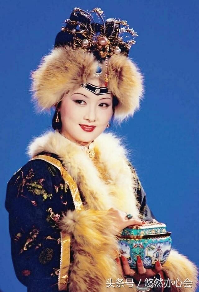 红楼梦:贾芸与贾芹--同样的出身与背景,却过成