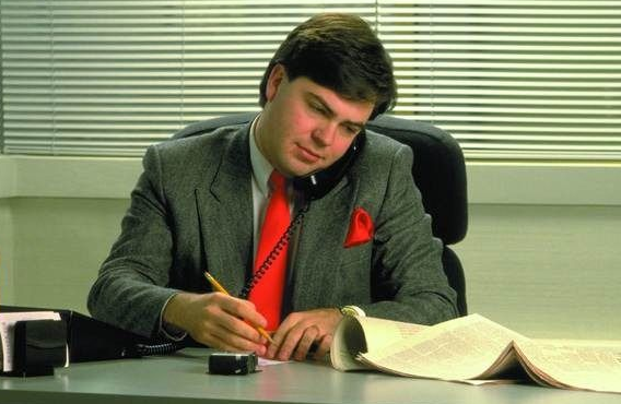 邀月法则!十年业务员电话总结的销售技巧