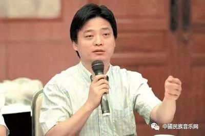 崔永元的传奇人生:主持、做慈善、唱歌、现如