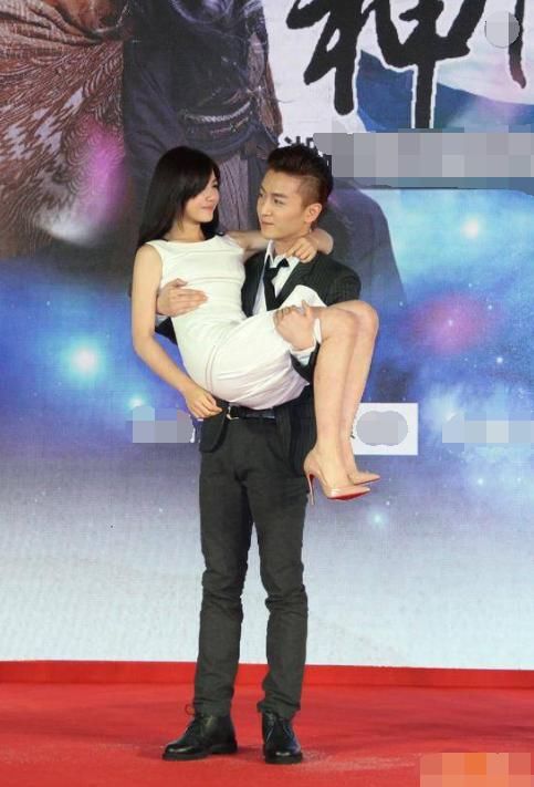 你还在怪男友没体力?原来男演员轻松公主抱女演员是这样拍出来的