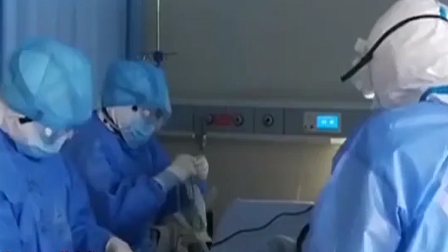 老年新冠肺炎患者容易出现危重情况 治疗更要细致和全面 老年新冠肺炎患者容易出现危重情况 治疗更要细致和全面