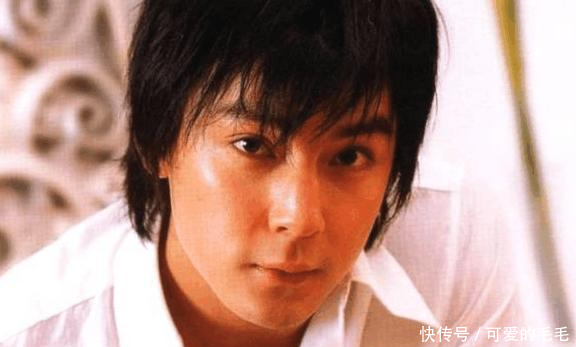 岳云鹏晒十八岁照片酷似吴彦祖, 原来小岳岳是