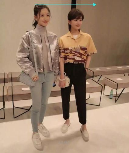 章泽天162的身高比刘诗诗165还高,同过框的这