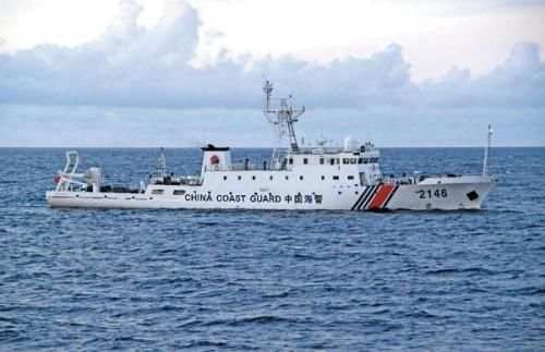最新消息:美舰穿台海后中国重拳出击