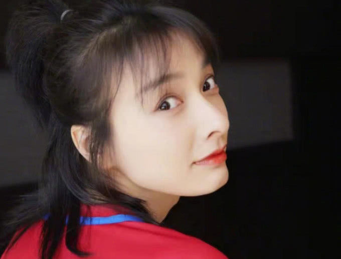 何炅的资产,吴昕的资产,海涛的资产,都输给了最