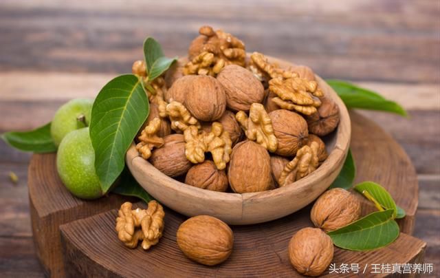 脱发不可怕,食疗来生发,营养师教你这样吃,补铁