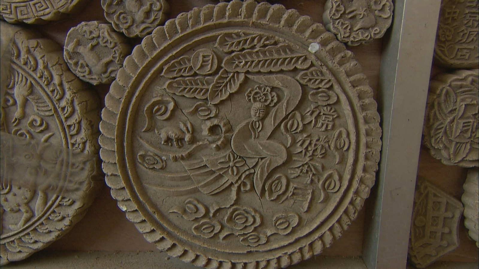 这项月饼模具制作技艺不一般!没断过代,还要有口诀! 这项月饼模具制作技艺不一般!没断过代,还要有口诀!