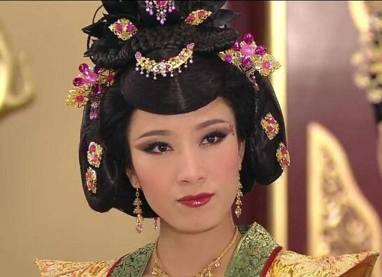 江疏影的长相一直被说刻薄心机,来说一下那些