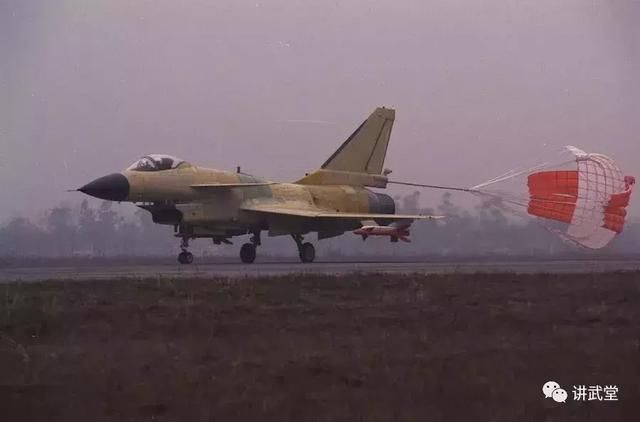 歼10首飞20周年,祖国终将记住那些奉献于祖国