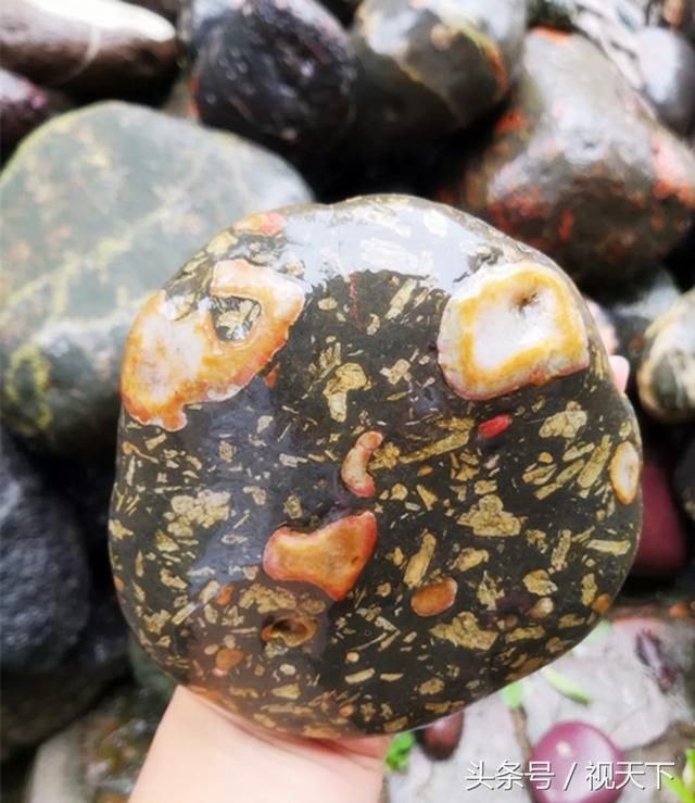 捡到奇石不要再打磨了,原汁原味才是石之美