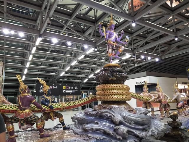 退休后去旅行-在免税店买的商品如何办理退税