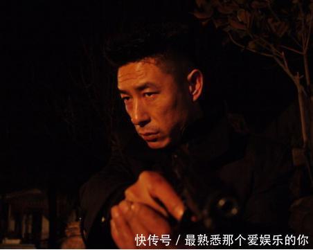 一部《征服》捧红了一帮反派演员,他更成为国