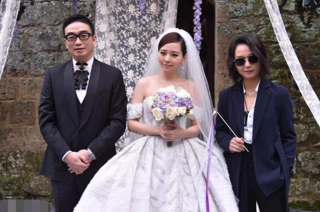 被曝婚变冯轲首次发文很得意,张靓颖直接快无