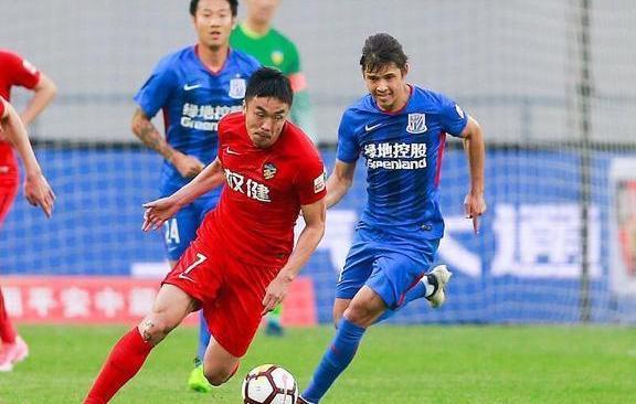 中超薪水有多高?申花外援期盼离队,薪水减半也