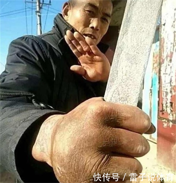 质疑铁砂掌的实战能力,格斗狂人如此一闹也让张龙祥的生意受到了牵连