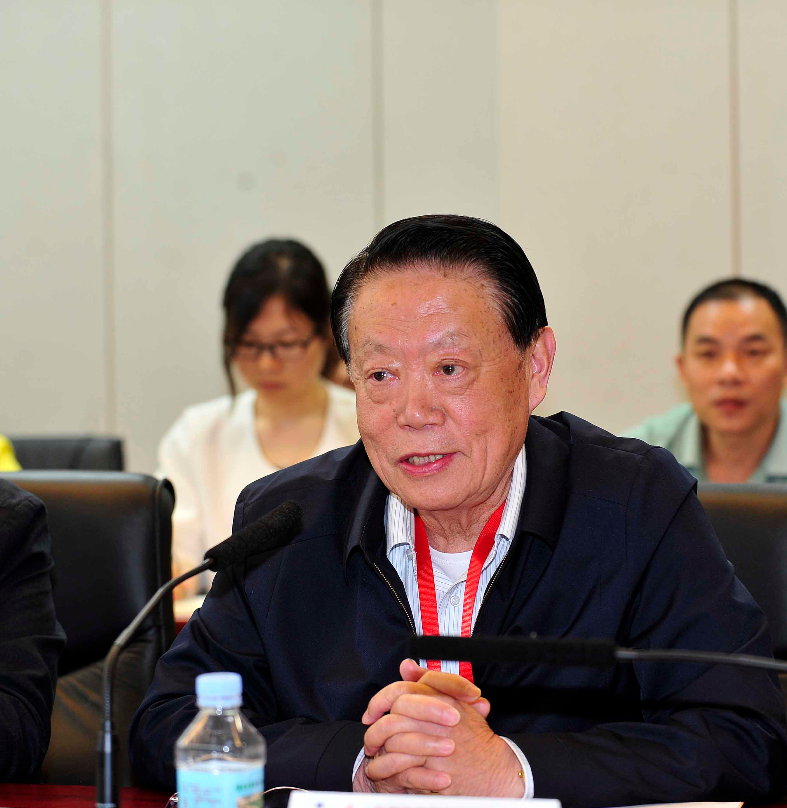 超七成老人患足病 专家聚焦足健康