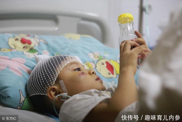 3岁女童被同学划破脸,幼儿园的做法,宝妈选择