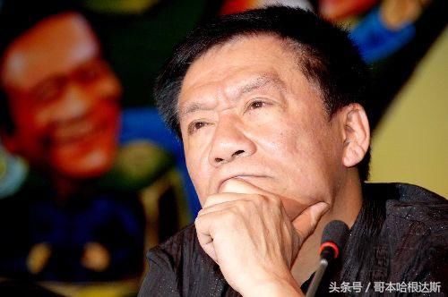 石富宽劝侯耀文收郭德纲为徒,侯耀文说以后再说吧!老郭又哭了!