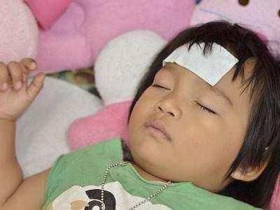 8岁宝宝因感冒不幸夭折,不幸起因是爸妈长期给