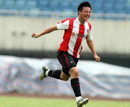 冲超队遭业余队挖角?成足重返中乙,相中中甲