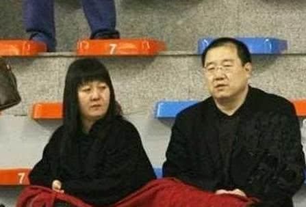 英达曝光抛弃宋丹丹,转身娶丑女梁欢的理由,让