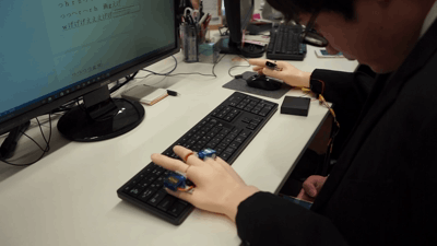 的舔屏舌头,终于明白什么是真·死宅男…