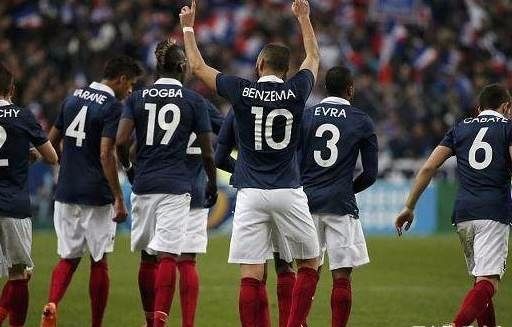 再现乌龙球!格里兹曼点球2-1克罗地亚 法国冠军