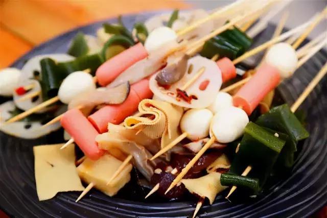 小丫厨房:掌握这4个秘笈,在家也能吃上高汤串串香!