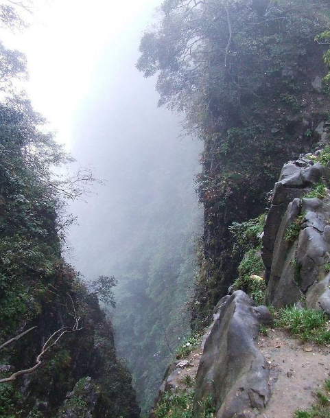 贵州省麻将县《大B和小马》偷渡去缅甸小勐拉
