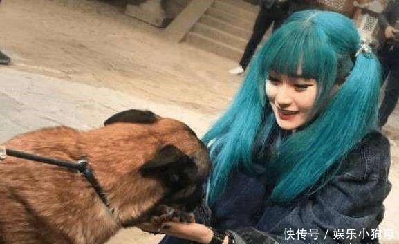 她一出道就搭戏冯小刚, 还是吴亦凡女友, 今坐